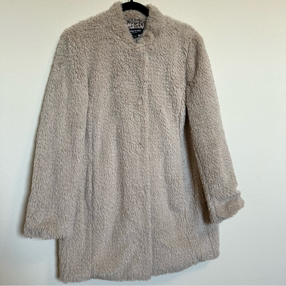 Kenneth Cole Ivy Long Line Faux Fur Teddy Coat - Size M (EUC) - Picture 6 of 11